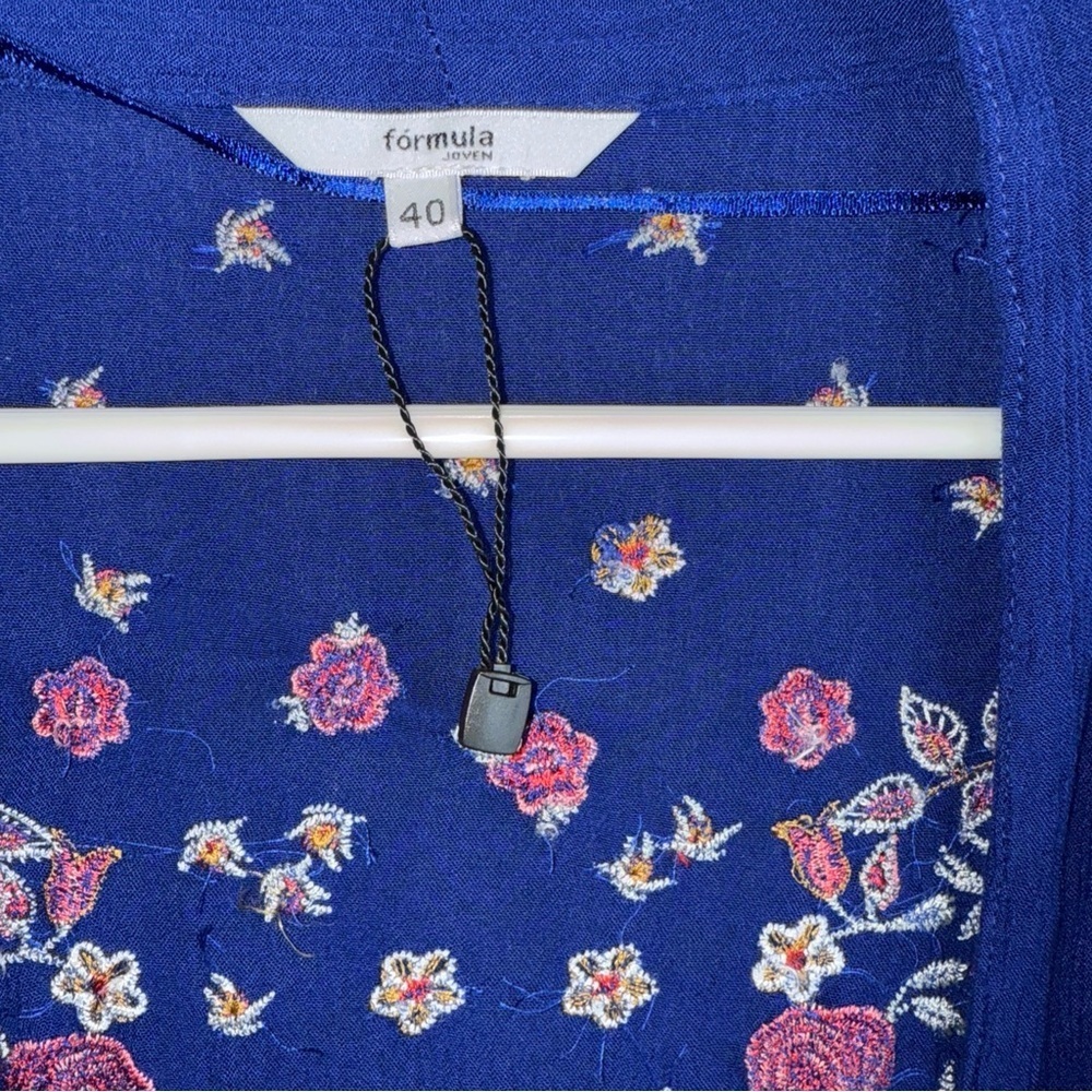 Floral Embroidered Blue Kimono with embroidery.  Reminiscent of Johnny Was - Picture 3 of 8